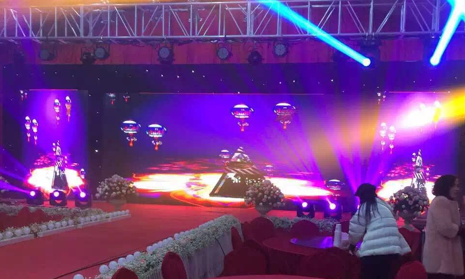 Wedding rental of LED display screens.png