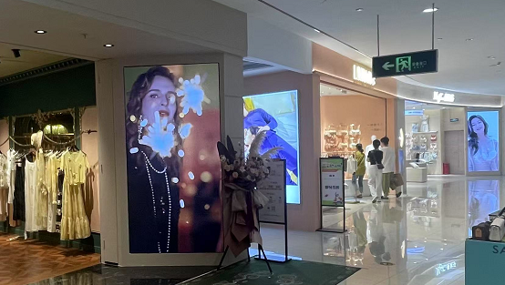 LED Poster Display Solutions – Single, Double-Sided & Foldable Options