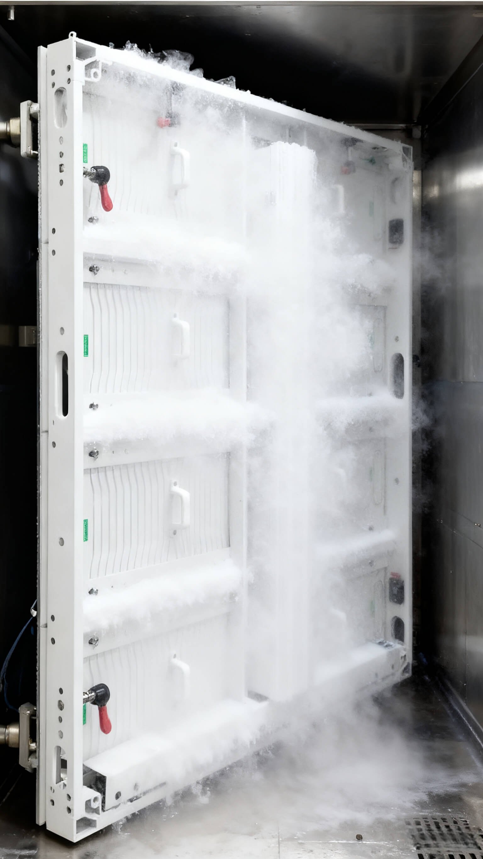 1758370979397152.jpeg 960x960mm Salt Spray test.jpeg